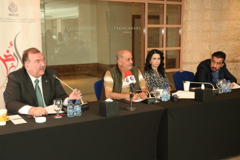 Journalists discuss media discourse on national issues