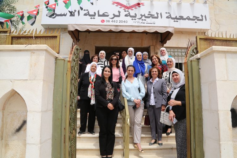 Al Nahda Women Network commemorates the Naksa day with the women of Al Hussein camp in Amman