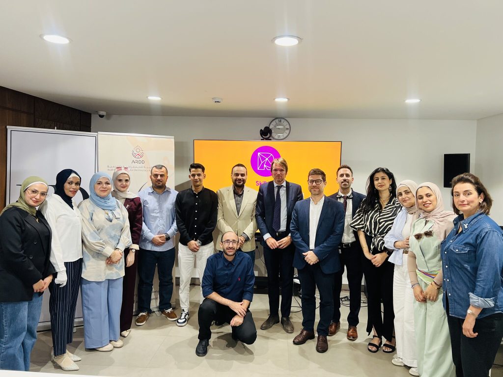 منظمة النهضة (أرض) تستضيف تدريبات حول استراتيجيات الدبلوماسية العالمية وربطها بالواقع المحلي