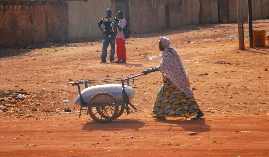 السودان: بين الوعود والواقع